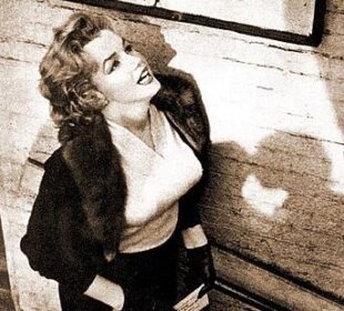 Marilyn Monroe: nacimiento, infancia, películas famosas, logros y muerte