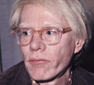 A vida, fatos básicos e conquistas de Andy Warhol