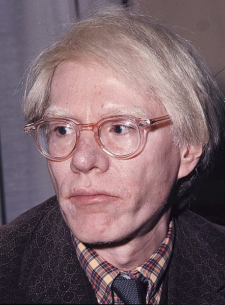 A vida, fatos básicos e conquistas de Andy Warhol
