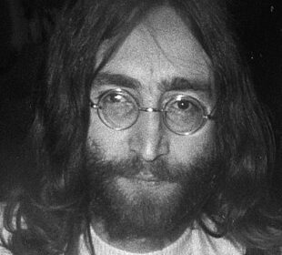 Джон Леннон: 8 главных достижений