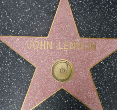 John Lennon stella di Hollywood