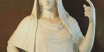 Гръцката богиня Хестия - раждане, символи, външен вид и сили