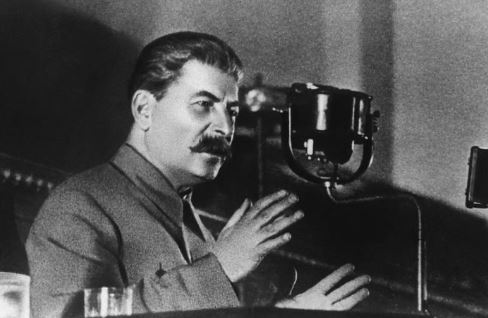 Wie kam Stalin an die Macht?