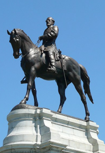 Statua di Robert E. Lee rimossa a Richmond