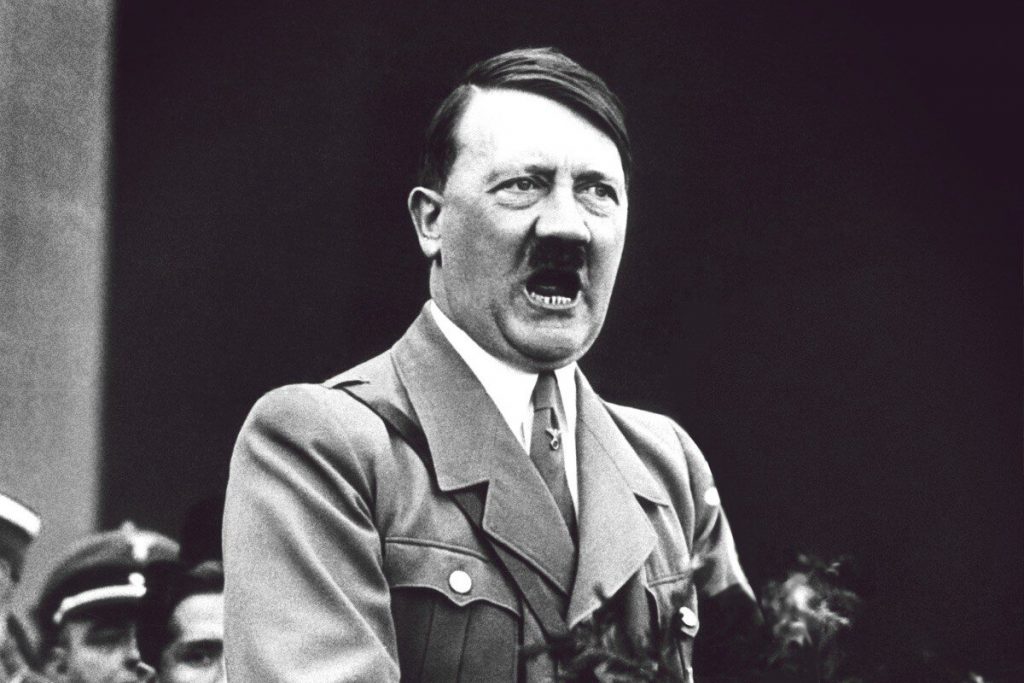 أدولف هتلر.