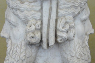 الإله الروماني يانوس: الأصل والرمز والقوى والقدرات