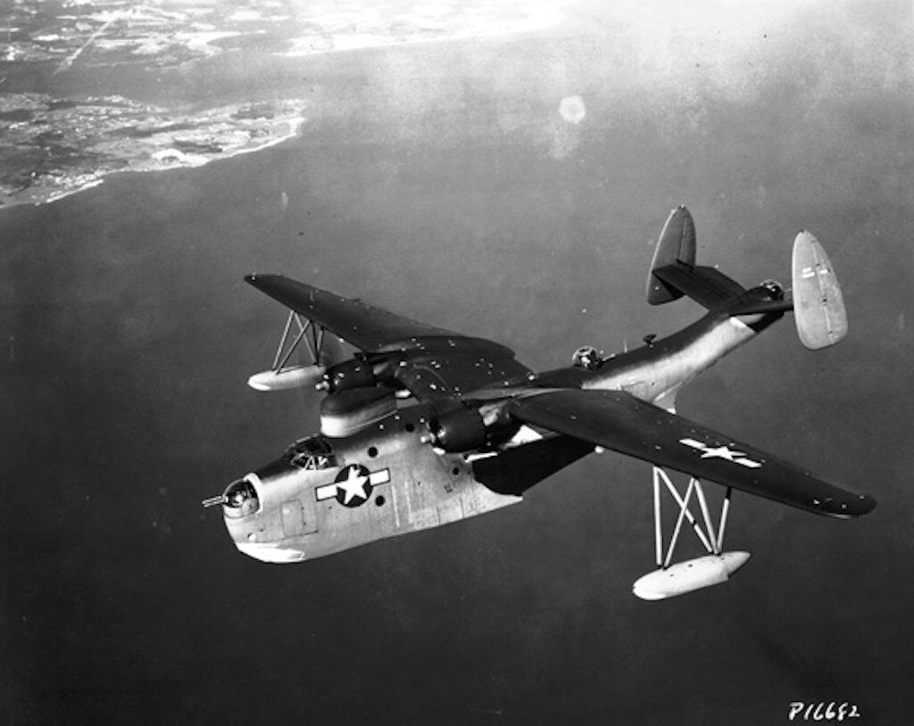 Martin PBM-5 Mariner em voo, por volta de 1945.