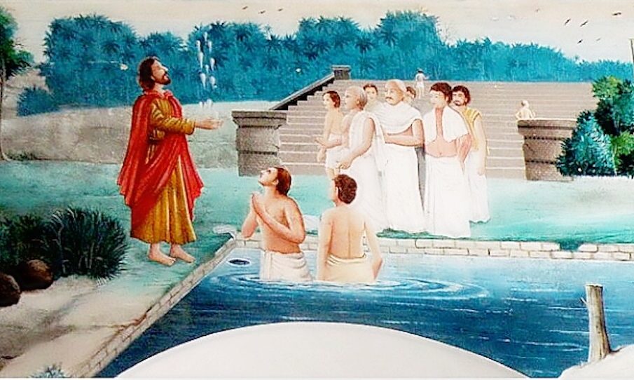 Una pintura de Tomás bautizando a los brahmanes dentro de la iglesia Syro-Malabar en Palayur, Kerala, India