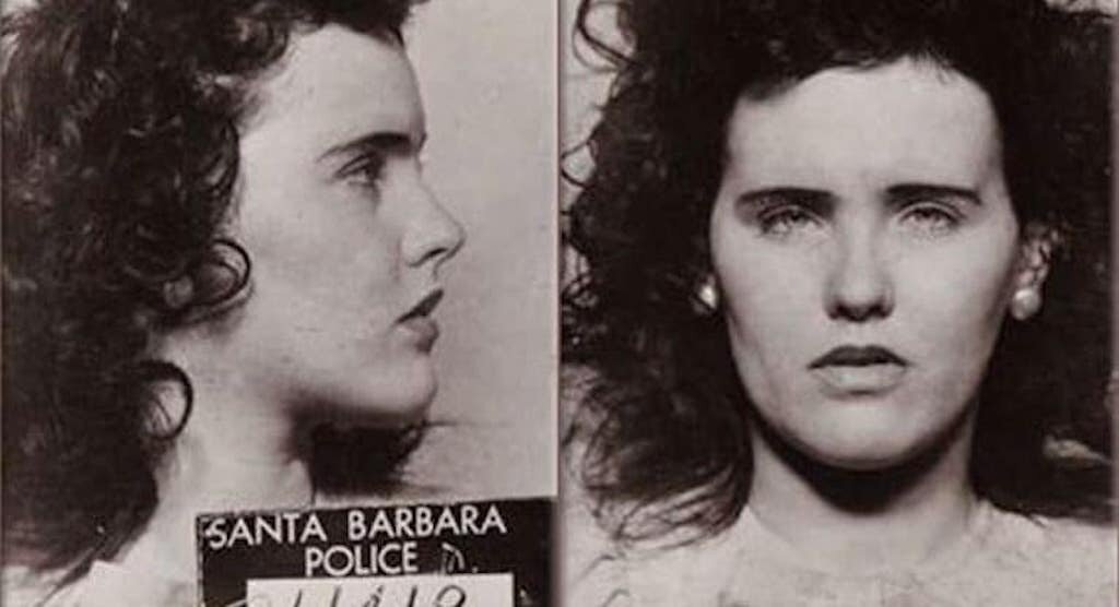 Foto di Elizabeth Short (alias The Black Dahlia). Uno dei quattro misteri più famosi della storia degli Stati Uniti.