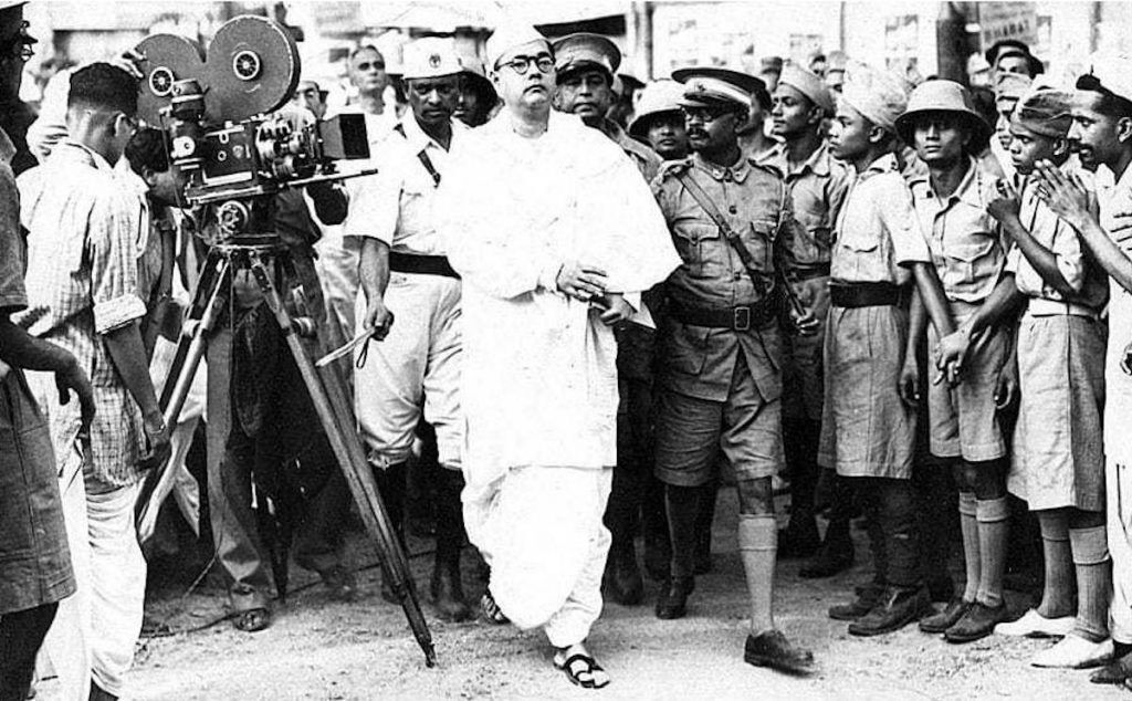 Chandra Bose na reunião da AIKK em 1939. Domínio público.