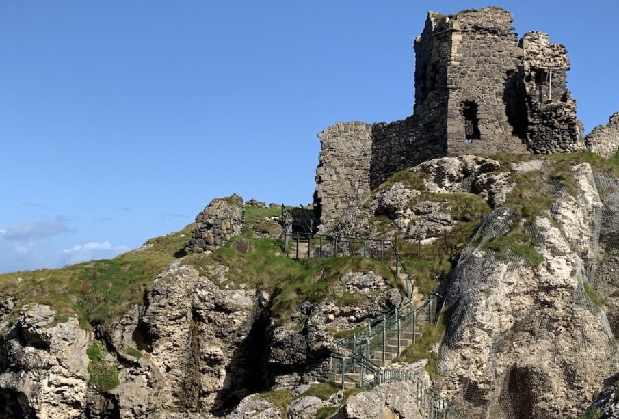 El castillo de Kinbane y el clan MacDonnell de Antrim
