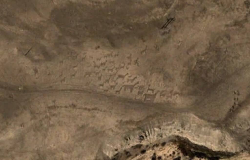 Загадъчни места в Google Earth. Геоглифи в Тиливиче