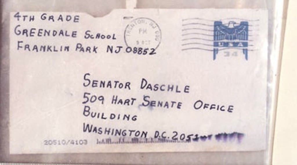 Писмо, изпратено до сенатор Том Дашъл, съдържащо спори на антракс.